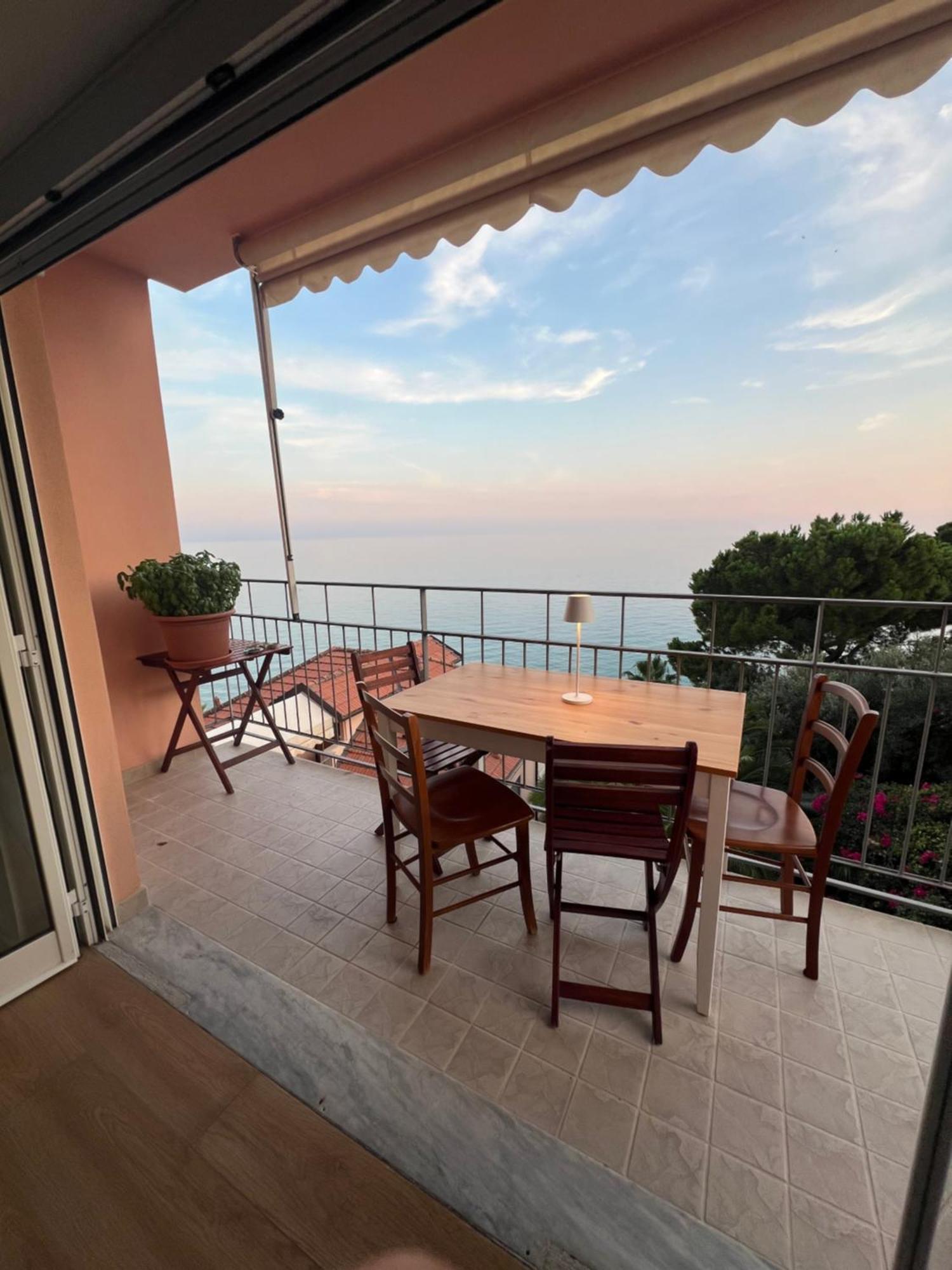La Casa Alle Calandre Ventimiglia Buitenkant foto